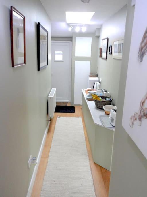 Stunning Annexe 1 Luxury Bedroom, Eating Area & Bathroom Only! Truro Extérieur photo